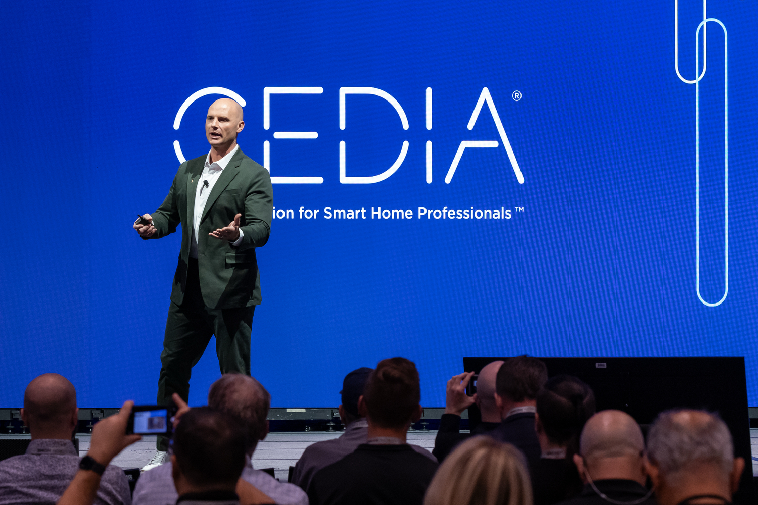 PWP Studio photographers specialize in corporate event photography, decor, details, incentive travel, conventions, and on-location photography in Atlanta, Georgia CEDIA Expo/CIX Keynote Chip Wade
