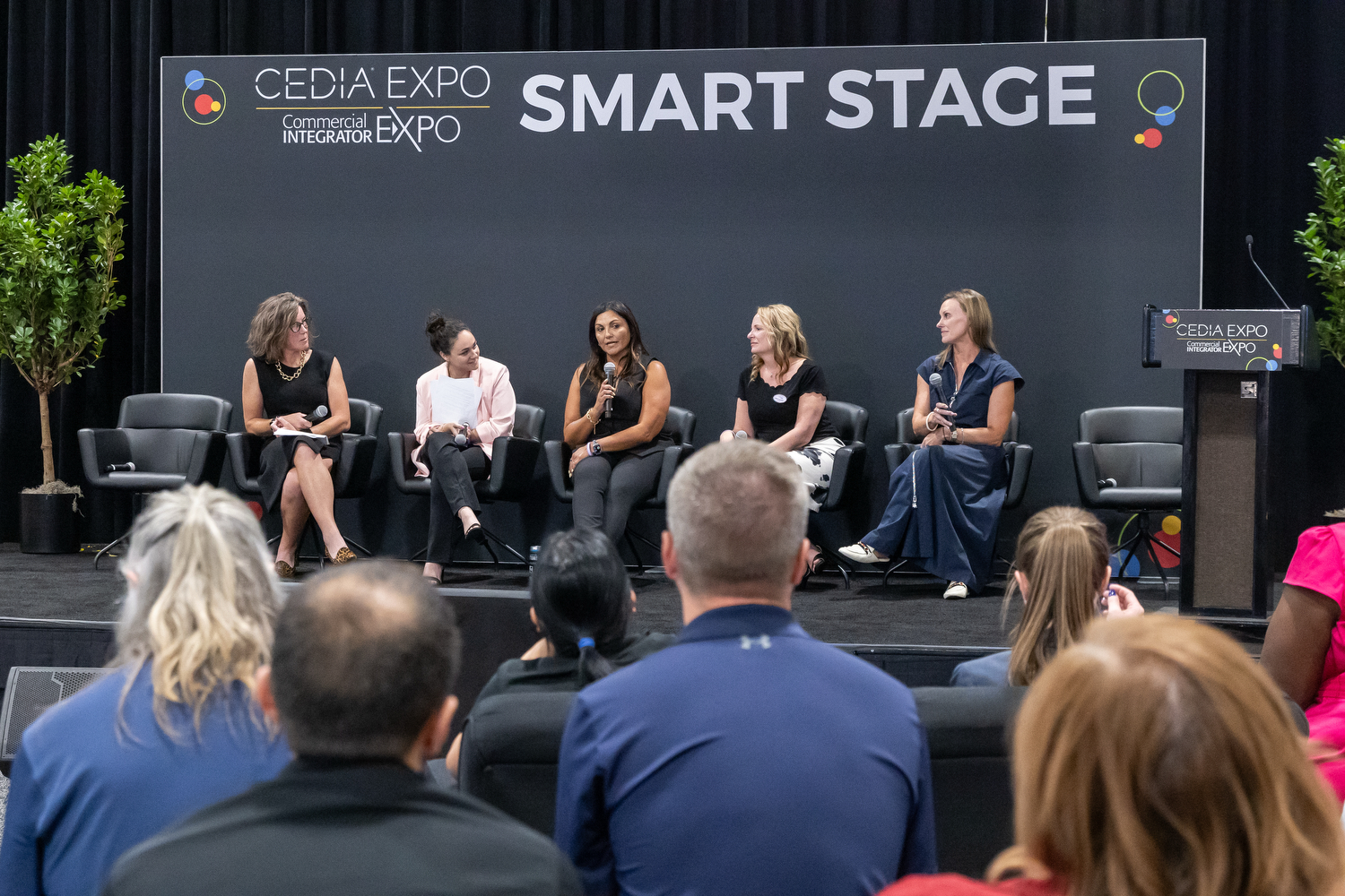 Photo of Smart Stage session at CEDIA Expo/CIX.
