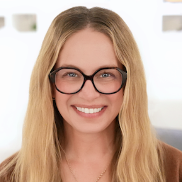 Carley Knoboch