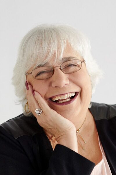 Leslie Shiner